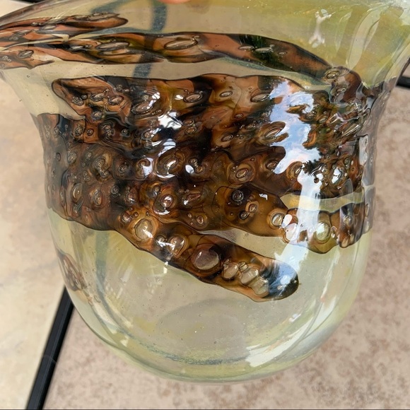 Beautiful piece of Hand blown glass bowl / vase - Picture 5 of 8